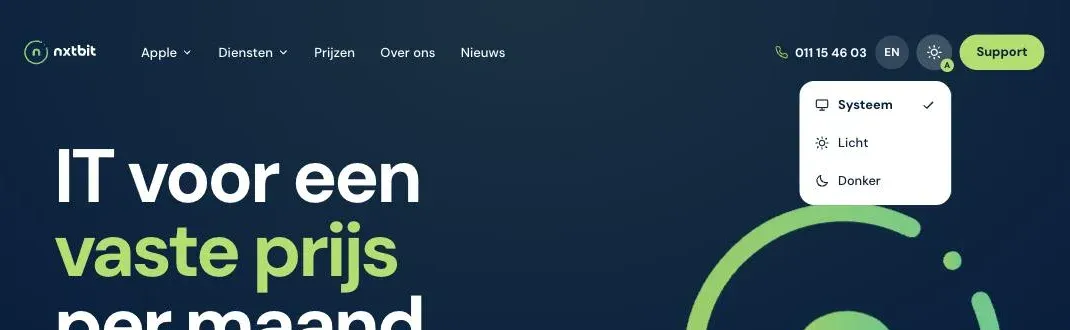 De themakeuze op nxtbit.be met de opties Systeem, Licht en Donker